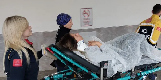Foto - Samsun’da şoke eden, korkutan olay yaşandı! Üzerine öyle bir şey düştü ki: kadın apar topar hastaneye kaldırıldıktan sonra anlaşıldı ki...