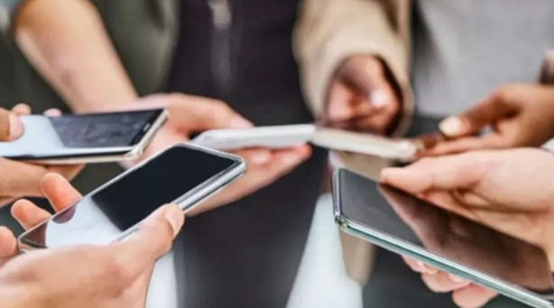 Foto - Samsung, Apple’ı tahtından etmeyi başardı