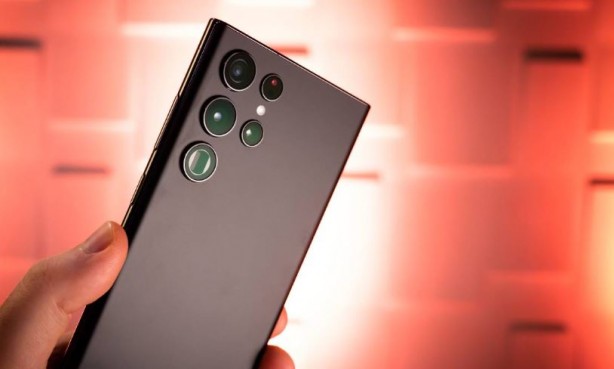 Foto - Samsung Galaxy S23 rekor kırdı