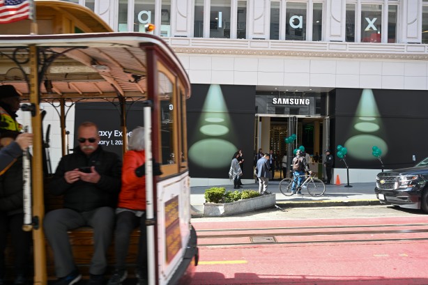 Foto - Samsung Galaxy S23 serisini tanıttı! İşte fiyatı