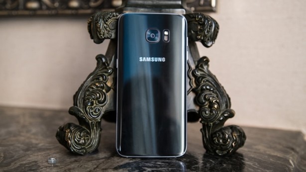 Samsung Galaxy S7 ve Galaxy S7 edge