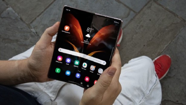 Foto - Samsung katlanabilir telefonla rakiplerini sarsmaya hazırlanıyor