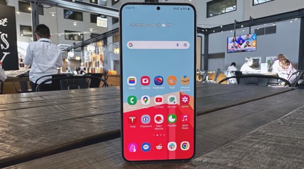 Foto - Samsung kullanıcılarını çıldırtan hatayı çözüyor! Parmak...!