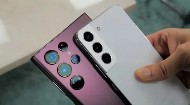 Foto - Samsung kullanıcılarını çıldırtan hatayı çözüyor! Parmak...!