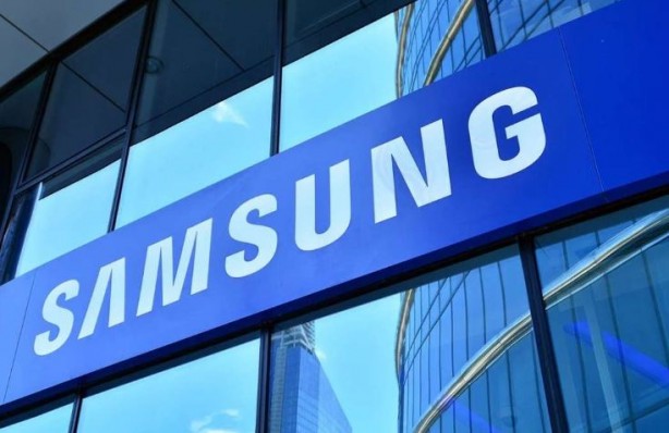 Foto - Samsung'dan telefonla bulunabilen kredi kartı