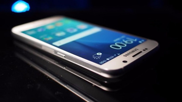 Foto - Samsung'dan yeni hamle