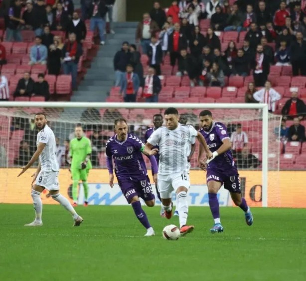 Foto - Samsunspor maçındaki penaltı kararı çok konuşuldu! Beşiktaş’ın kazandığı penaltı tartışıldı
