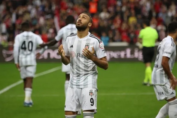 Foto - Samsunspor maçındaki penaltı kararı çok konuşuldu! Beşiktaş’ın kazandığı penaltı tartışıldı