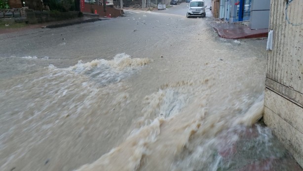 Foto - Samsun'u yine sel vurdu