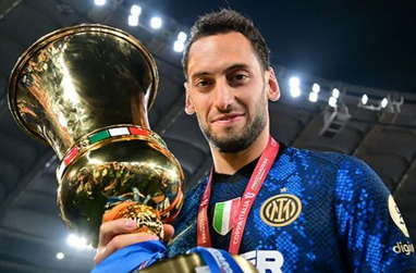 Foto - San Siro'da ortalık yine karıştı! Hakan Çalhanoğlu ile ilgili şok gelişme...