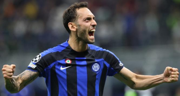 San Siro'da ortalık yine karıştı! Hakan Çalhanoğlu ile ilgili şok gelişme...