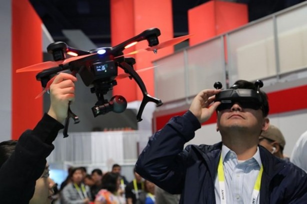 Foto - Sanal gerçeklik oyunlara geliyor