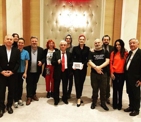 Foto - Sanatçılar birbirine girdi!