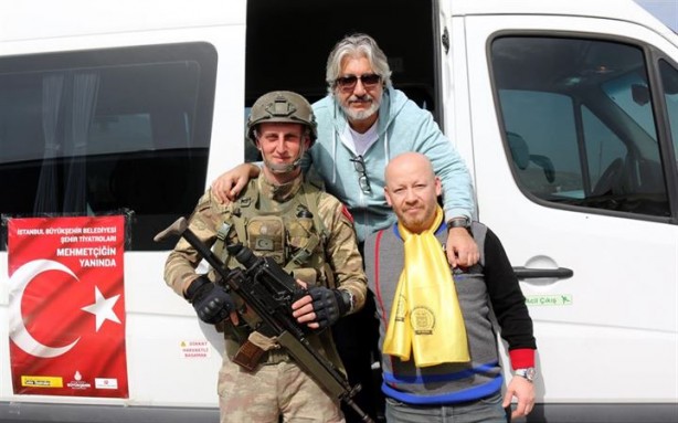 Foto - Sanatçılar Mehmetçik'e destek için sınırda
