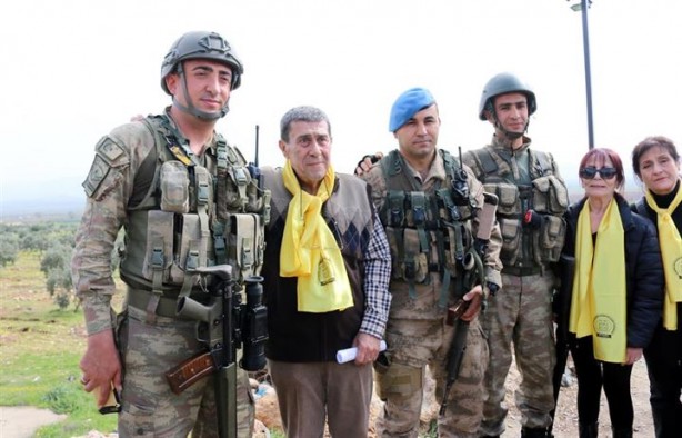 Foto - Sanatçılar Mehmetçik'e destek için sınırda