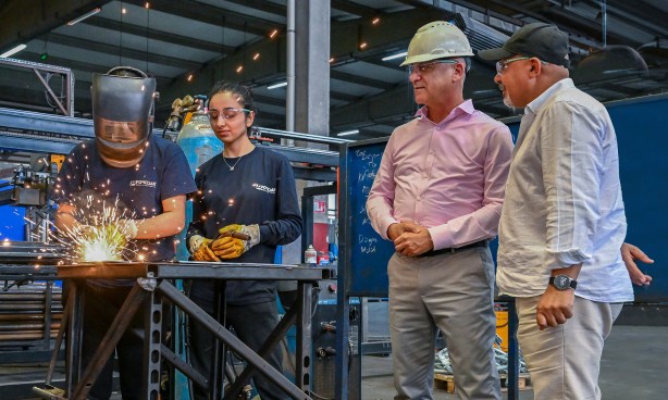 "Sanayide kadın eli projesi" Büyük bir başarıya imza attı