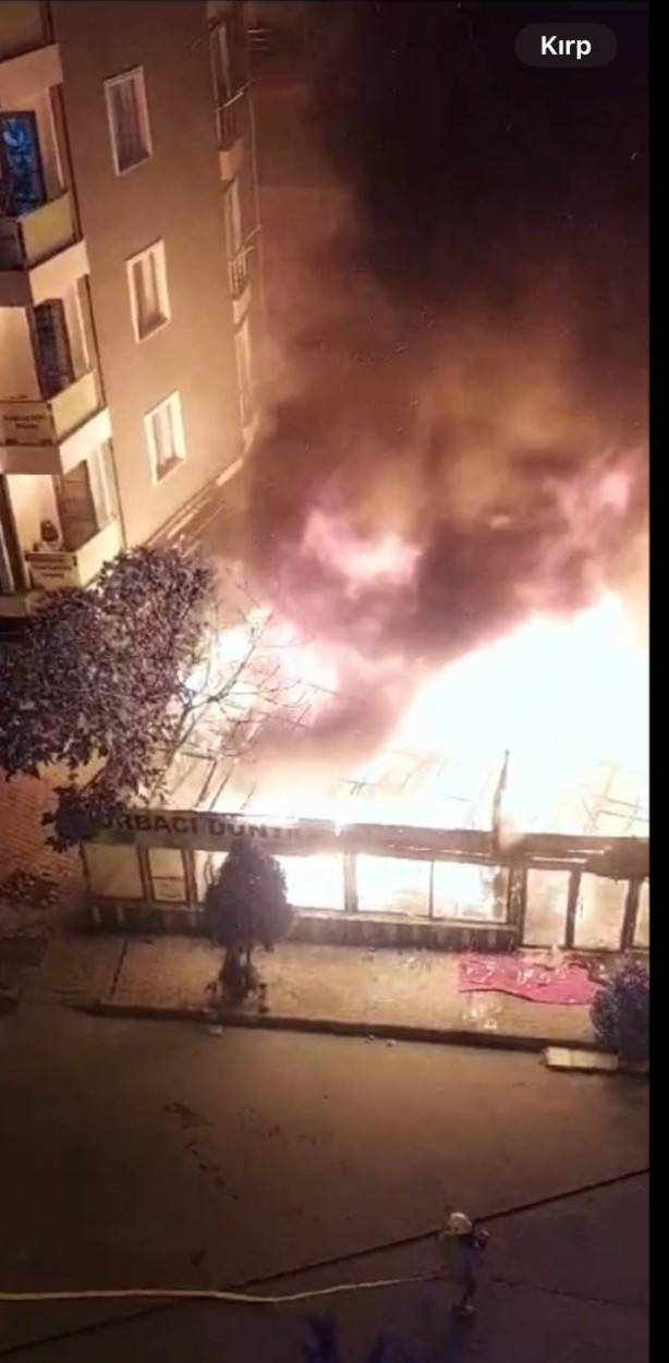 Foto - Sancaktepe'de restoranda yangın