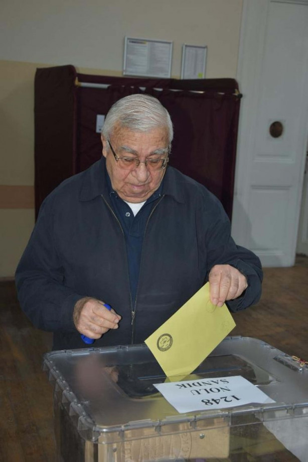 Foto - Sandık başından ilk görüntüler