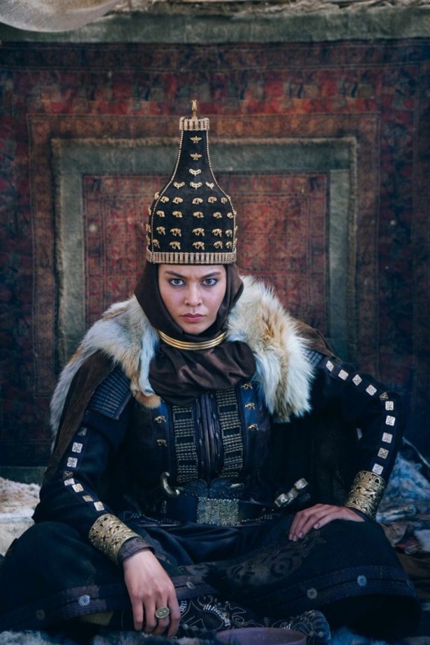 Foto - Sanıldığı gibi değilmiş! Terken Hatun bambaşka birisi çıktı