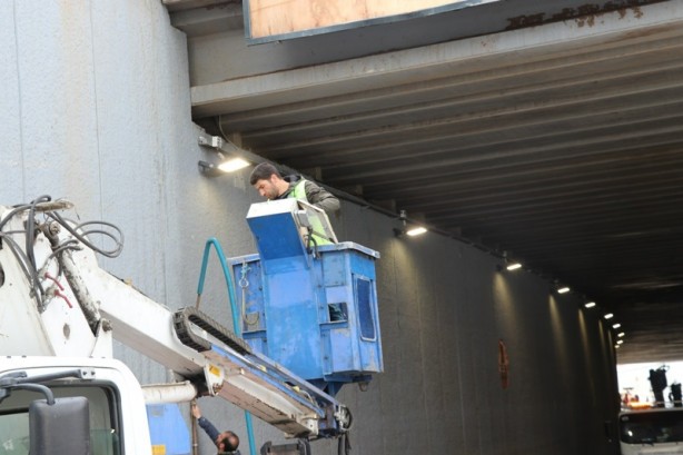 Foto - Şanlıurfa’da 5 kişinin hayatını kaybettiği kavşakta bakım ve onarım çalışmaları tamamlandı