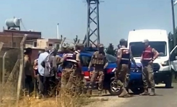 Foto - Şanlıurfa'da çok büyük skandal! Kaçak elektriği kesmeye giden ekipler hayatının şokunu yaşadı