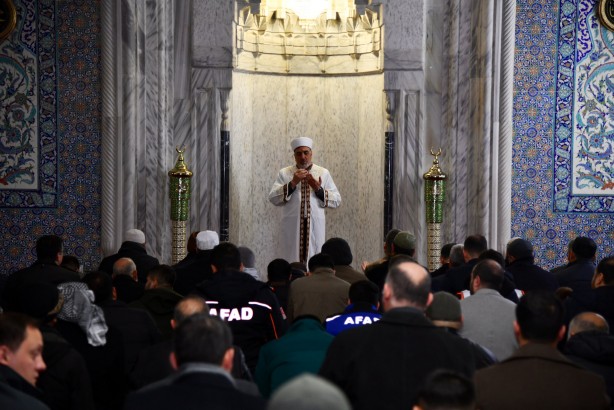 Foto - Şanlıurfa’da depremde hayatını kaybedenler anıldı