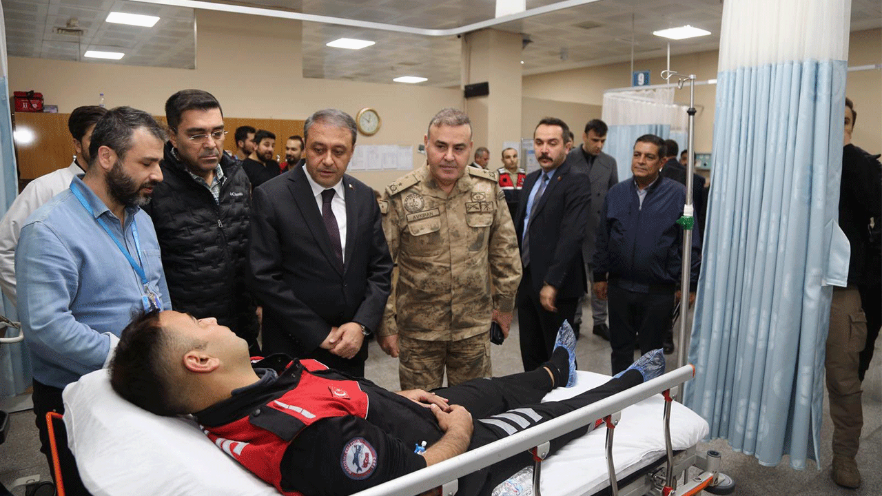 Şanlıurfa'da motorize polis ekibi kaza yaptı! 2 polis yaralandı