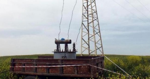 Foto - Şanlıurfa'da tarlalardan petrol değil bakın ne fışkırıyor! Alçaklar milyonların hakkına işte böyle giriyor