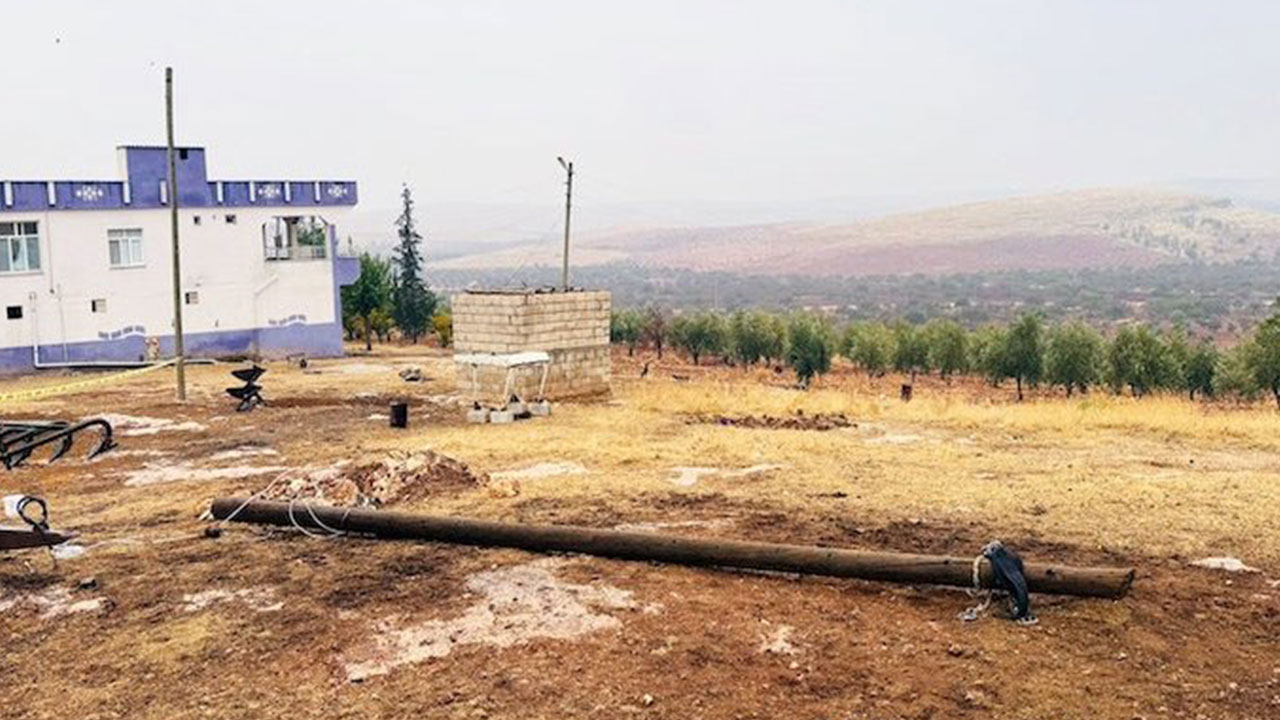 Foto - Şanlıurfa'daki arazlerden petrol yerine bakın ne fışkırıyor! Duyan 'Allah sizi bildiği gibi yapsın' diyor