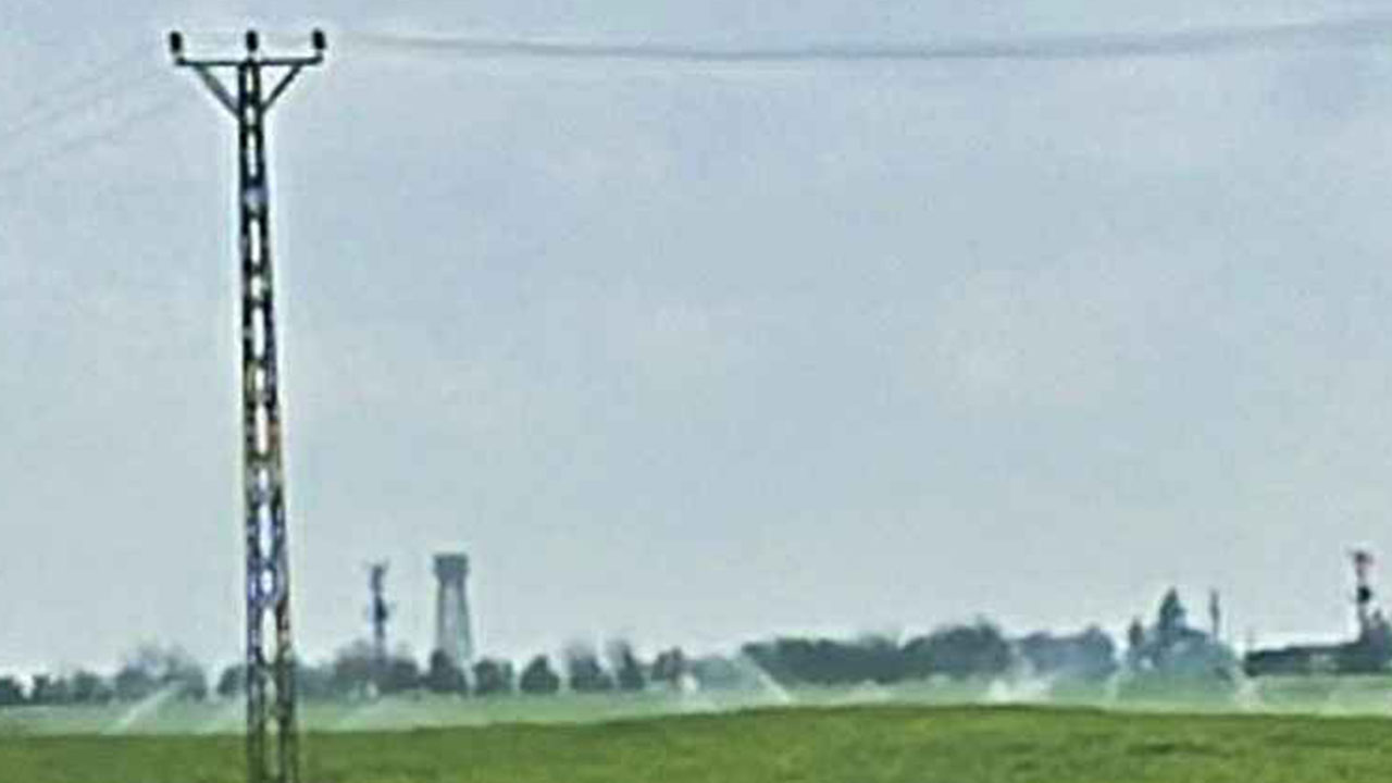 Şanlıurfa'daki arazlerden petrol yerine bakın ne fışkırıyor! Duyan 'Allah sizi bildiği gibi yapsın' diyor