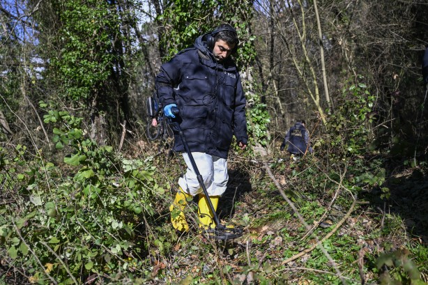 Foto - Santa Maria Kilisesi'ndeki saldırıda kullanılan silahlardan biri bakın nerede bulundu!