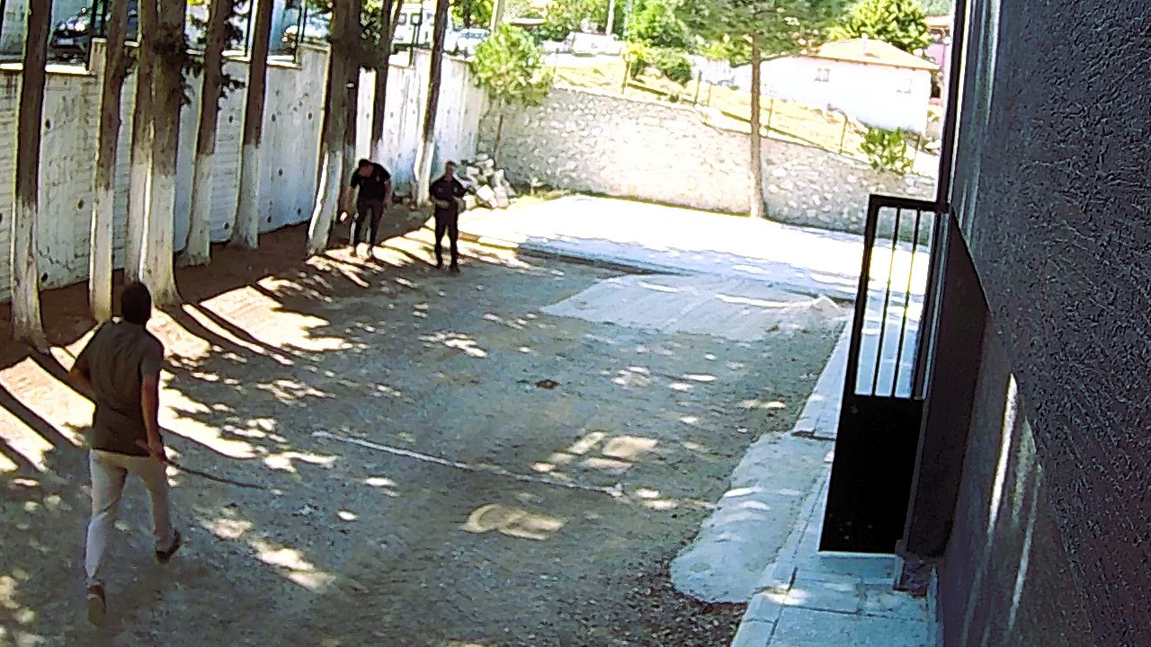 Foto - Şantaj, taciz, dayak ne ararsan bu partide var! CHP'li başkan zabıtayı sopayla dövdü