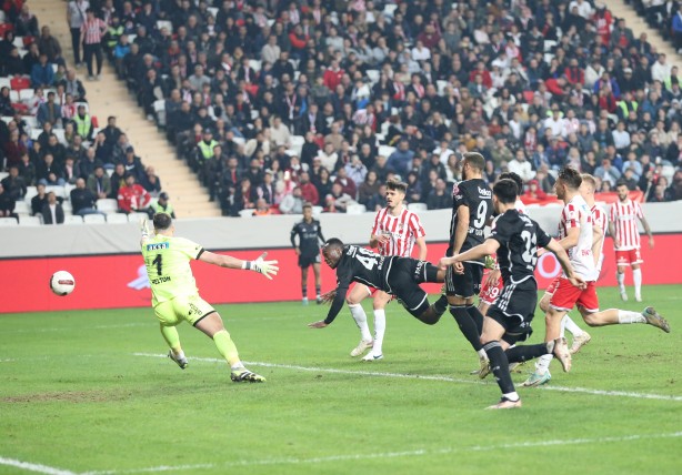 Foto - Santos'tan flaş gelişmeler: Derbi gündemini değerlendirdi: Derbi ile ilgili son gelişme...