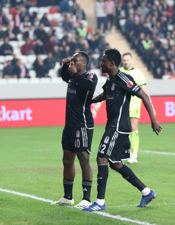 Foto - Santos'tan flaş gelişmeler: Derbi gündemini değerlendirdi: Derbi ile ilgili son gelişme...