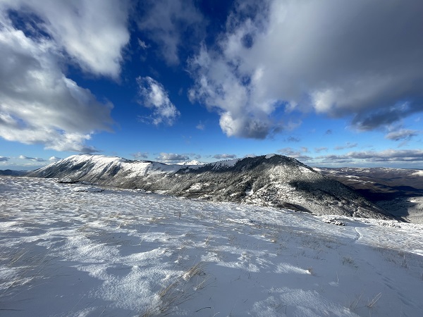 Foto - Şar Dağları’na mevsimin ilk karı yağdı