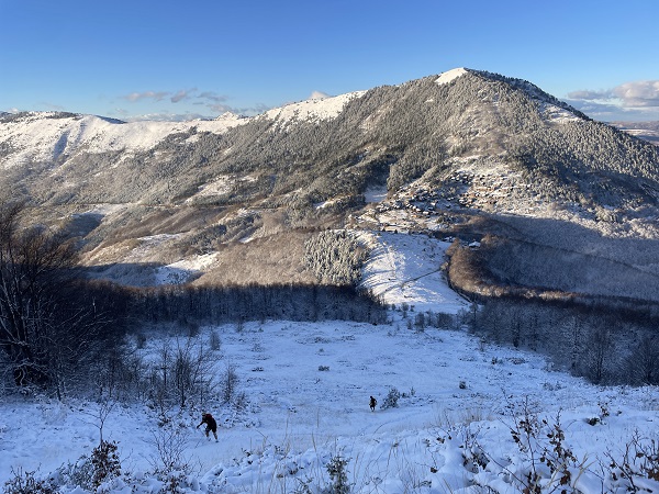 Foto - Şar Dağları’na mevsimin ilk karı yağdı