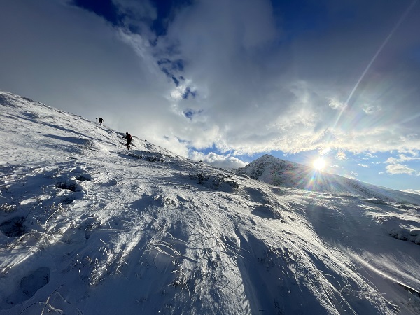 Foto - Şar Dağları’na mevsimin ilk karı yağdı