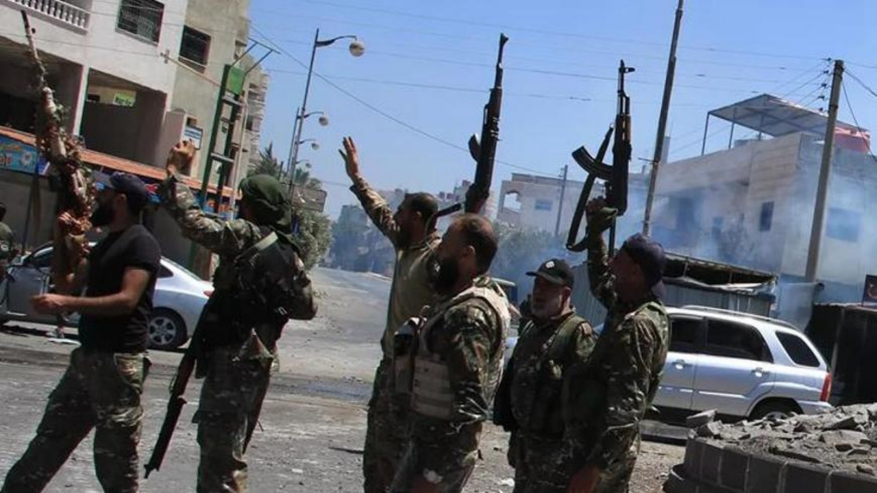 Foto - Şara çok zor durumda! 4 koldan kuşatıp aynı anda saldırıya geçtiler