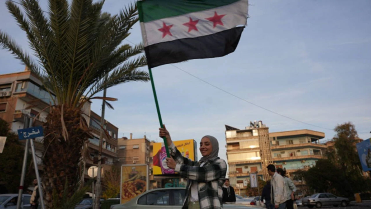 Foto - Şara hükümeti Türkiye kararını duyurdu! Suriye'ye yakın isim 'bu karar yanlış' diyerek sitem etti