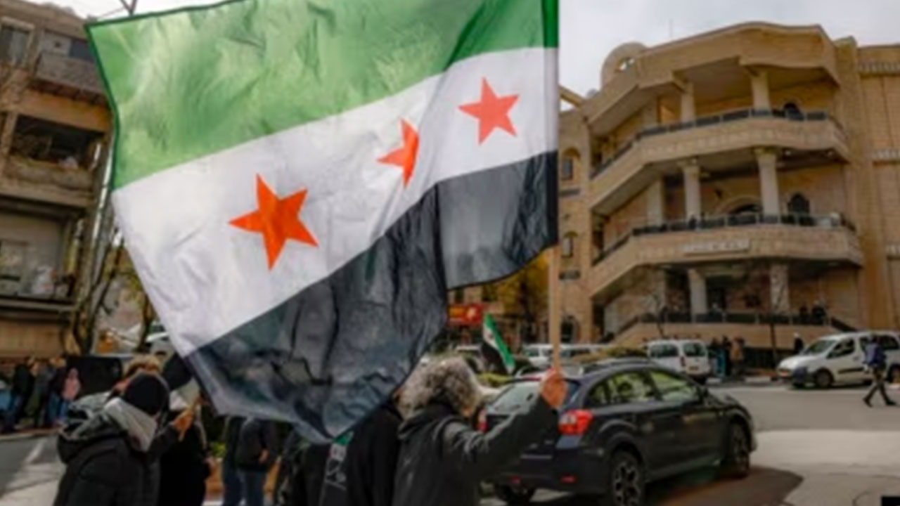 Foto - Şara hükümeti Türkiye kararını duyurdu! Suriye'ye yakın isim 'bu karar yanlış' diyerek sitem etti