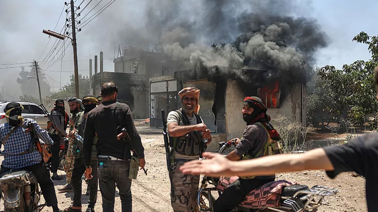 Şara'dan tüm dünyayı şaşırtan karar! Kendi askerlerini gözaltına aldırdı