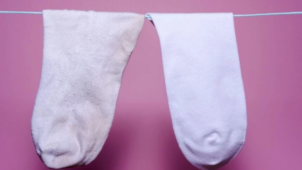 Foto - Sararmış ve kirlenmiş kalmayacak! Çorapların ilk günkü gibi beyaz kalmasının doğal yolu