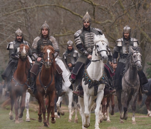 Foto - Sarayda düğüm çözülüyor… Fatih Sultan Mehmed’in hayatına ışık tutan dizide 3. bölüm