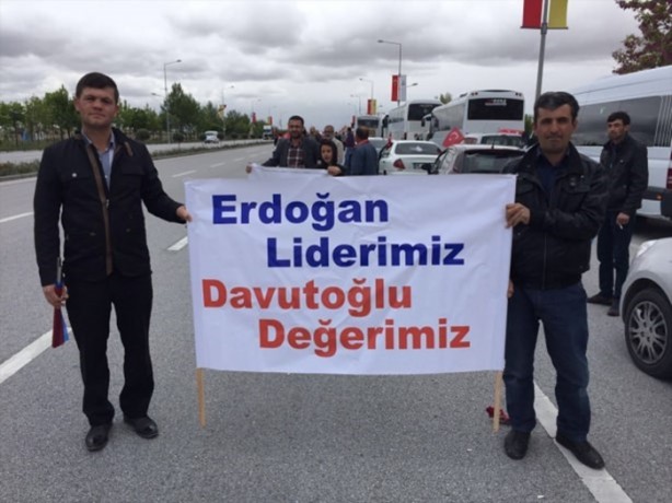 Foto - Sare Davutoğlu'ndan dikkat çeken hareket
