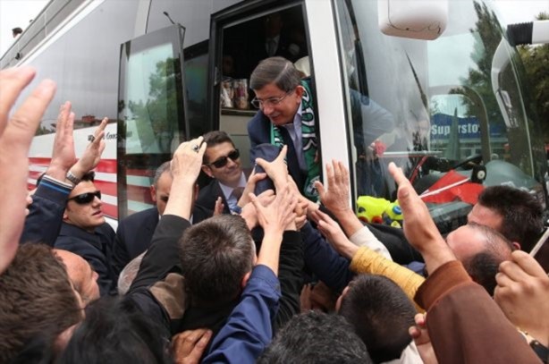 Foto - Sare Davutoğlu'ndan dikkat çeken hareket