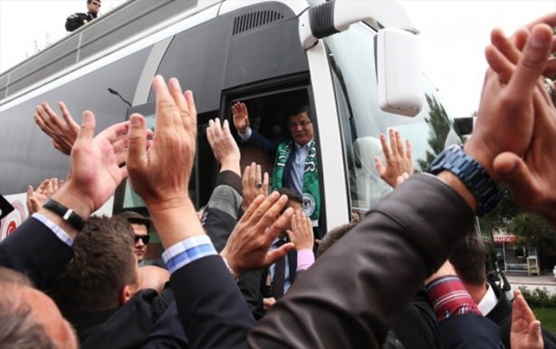 Foto - Sare Davutoğlu'ndan dikkat çeken hareket