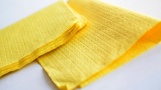 Sarı bezler bu yöntemle asla kokmayacak! Yıkarken 1 kaşık ekleyin...