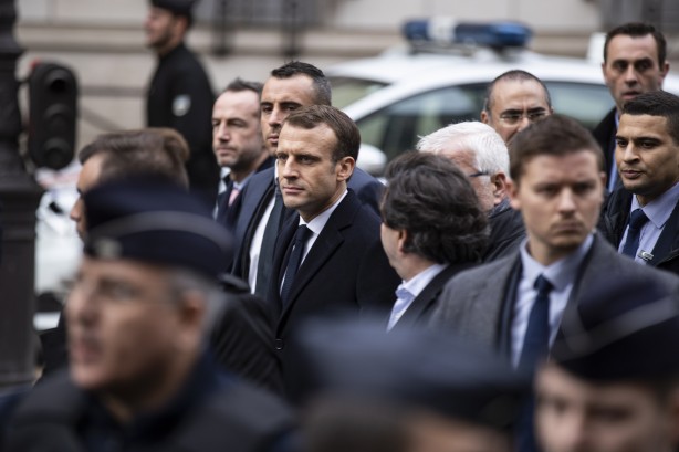 Foto - Macron en ateşli noktada!