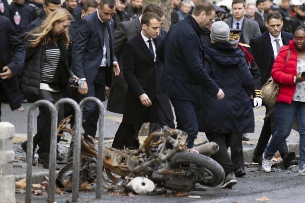 Foto - Macron en ateşli noktada!