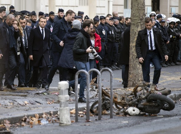 Foto - Macron en ateşli noktada!